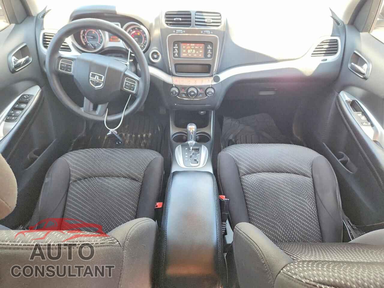 DODGE JOURNEY 2015 - 3C4PDCBB3FT595201