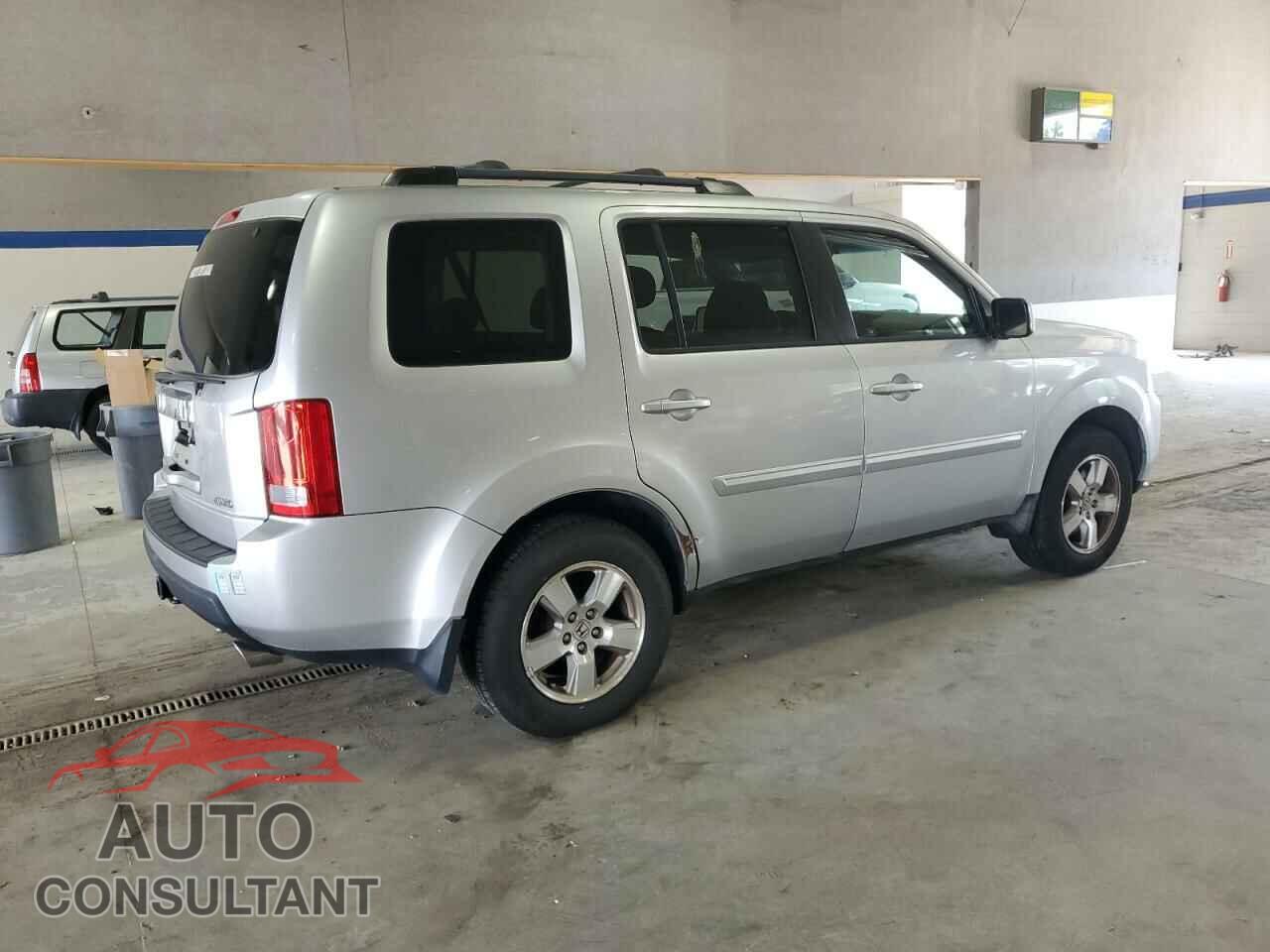 HONDA PILOT 2011 - 5FNYF4H47BB038491