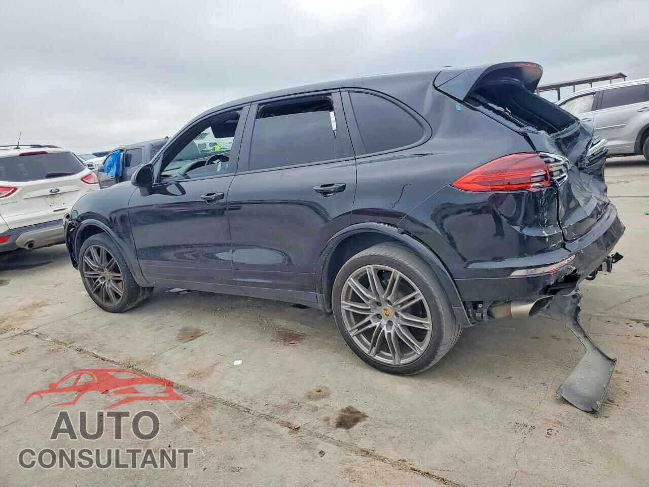 PORSCHE CAYENNE 2017 - WP1AA2A21HKA85748