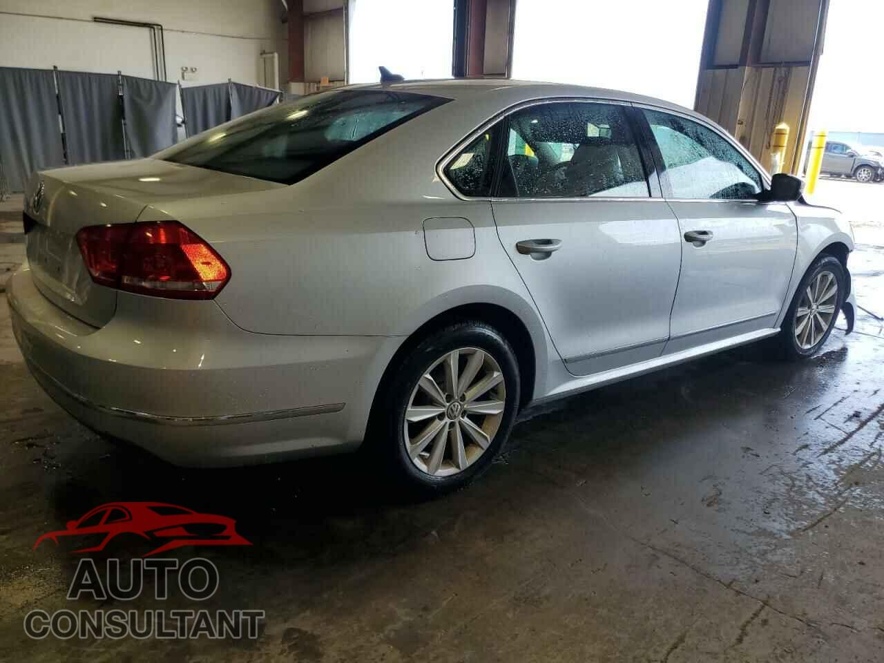 VOLKSWAGEN PASSAT 2013 - 1VWCP7A33DC025714