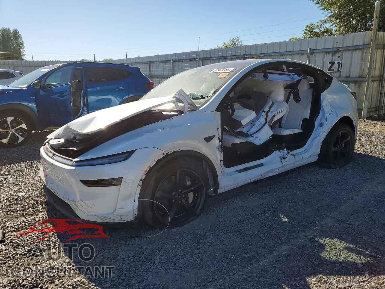 TESLA MODEL Y 2026 - 7SAYGDEE8TF607718
