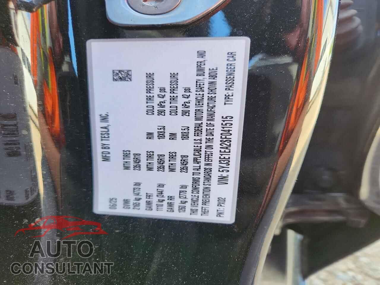TESLA MODEL 3 2025 - 5YJ3E1EA2SF041515