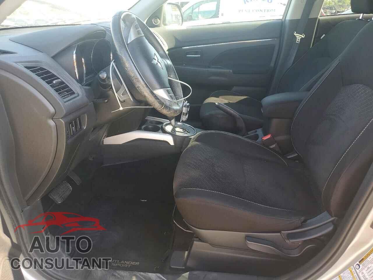 MITSUBISHI OUTLANDER 2013 - 4A4AP4AU2DE002097
