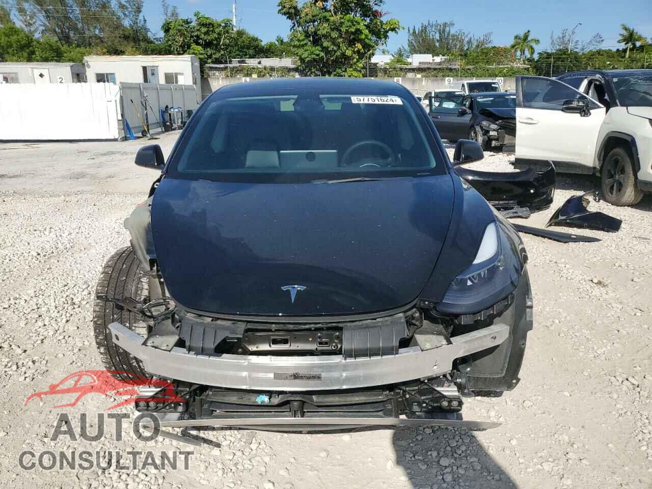 TESLA MODEL 3 2022 - 5YJ3E1EC8NF242048