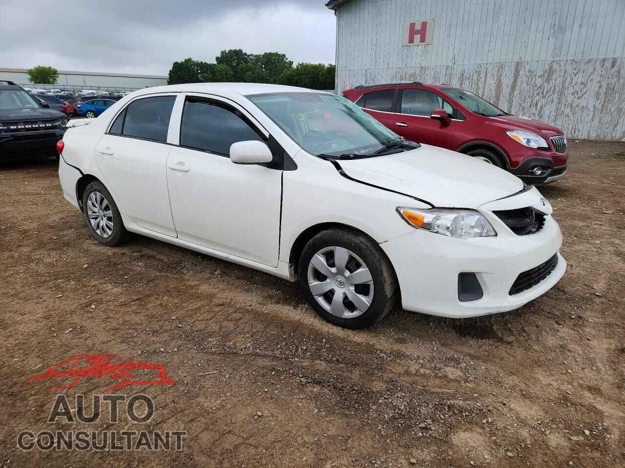 TOYOTA COROLLA 2013 - 2T1BU4EE7DC109284