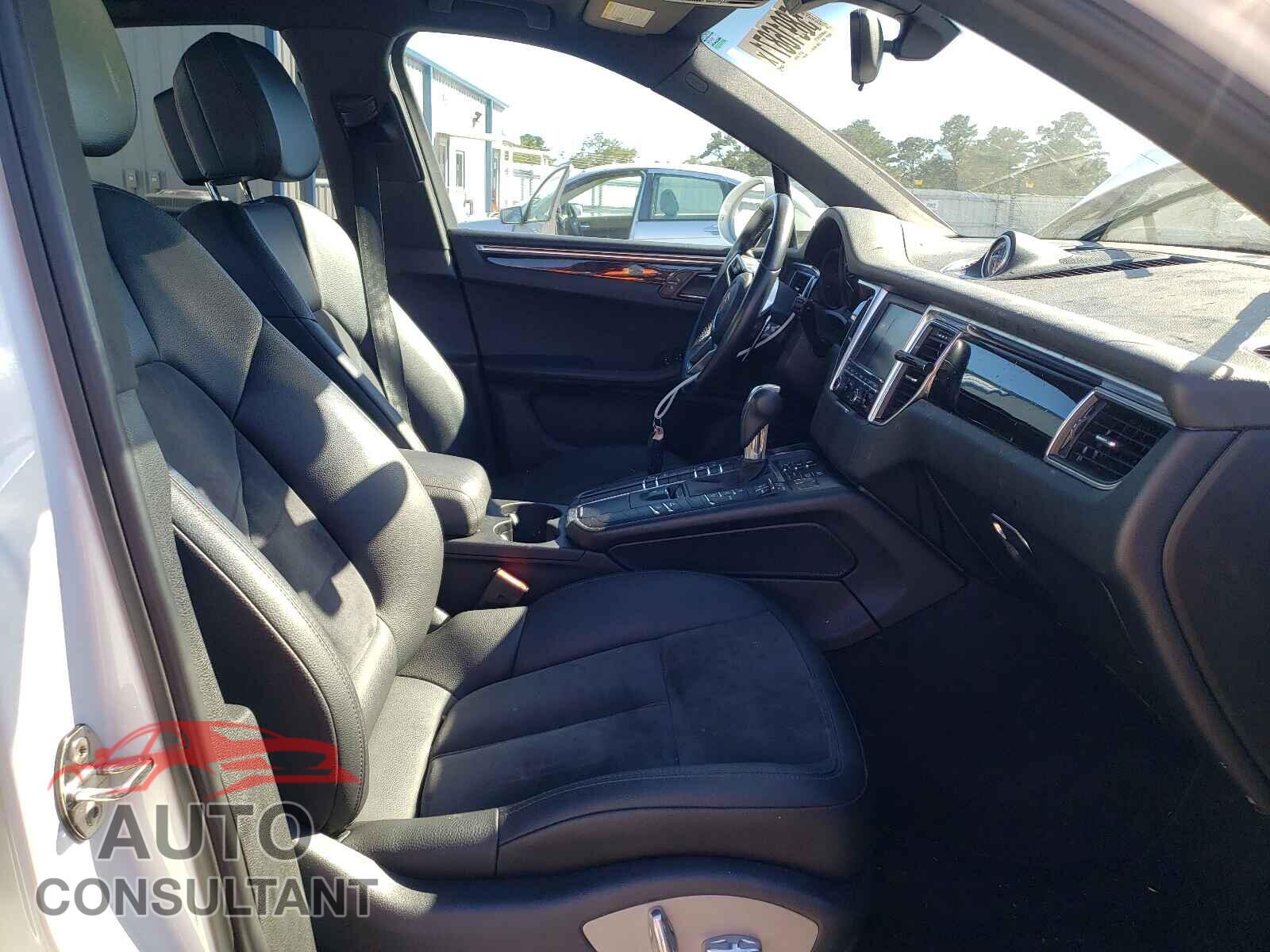 PORSCHE MACAN 2016 - WP1AB2A54GLB50821