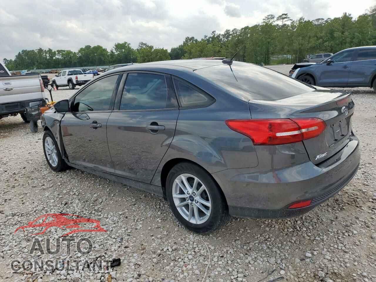 FORD FOCUS 2017 - 1FADP3F22HL303420