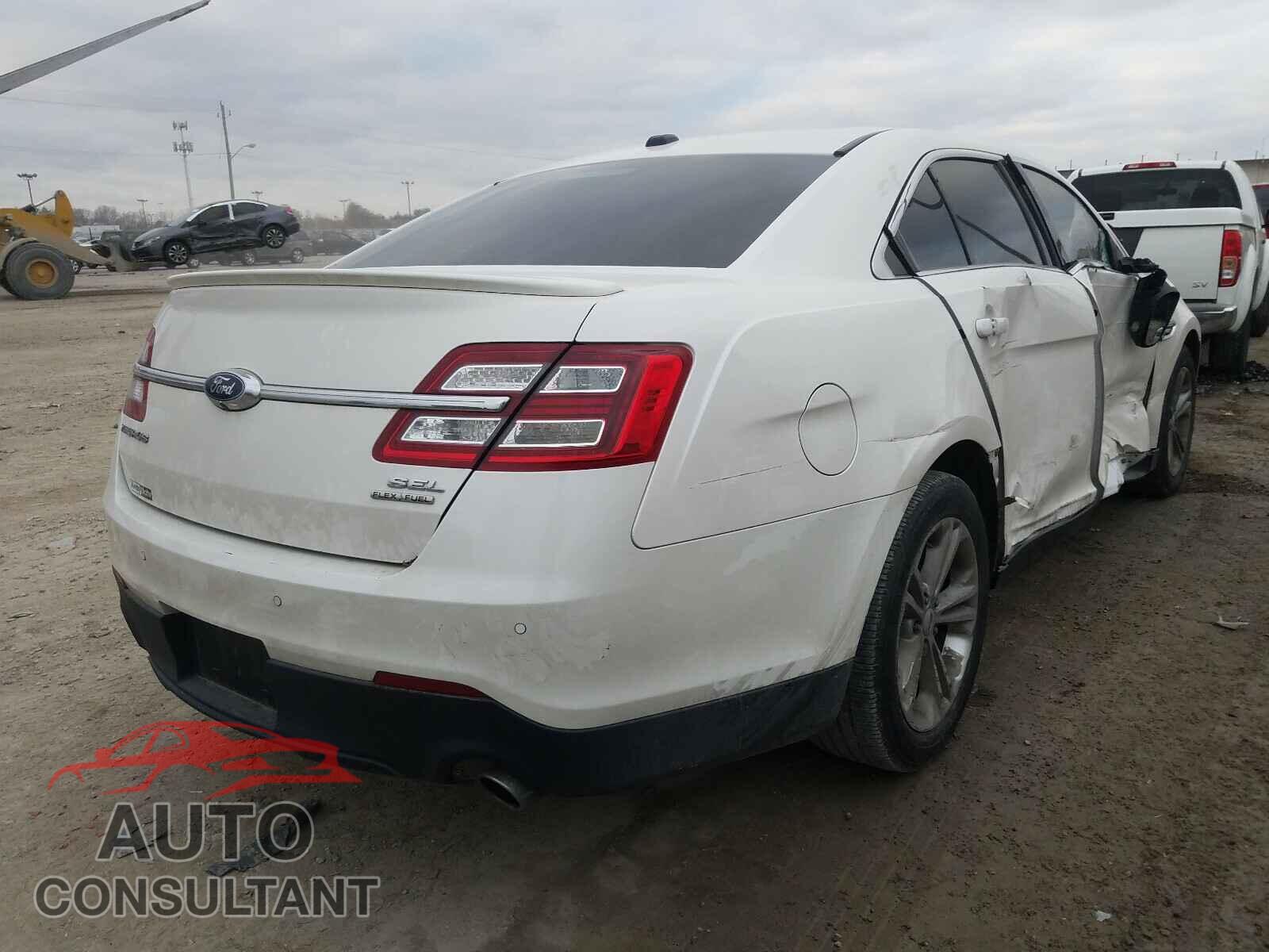 FORD TAURUS 2017 - 1FAHP2E86HG116837