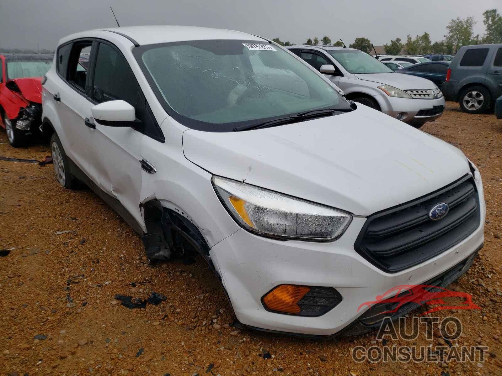 FORD ESCAPE 2017 - 1FMCU0F72HUB68101