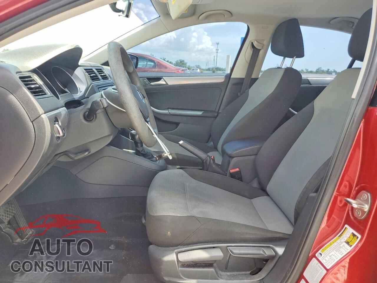 VOLKSWAGEN JETTA 2017 - 3VW2B7AJ0HM211983