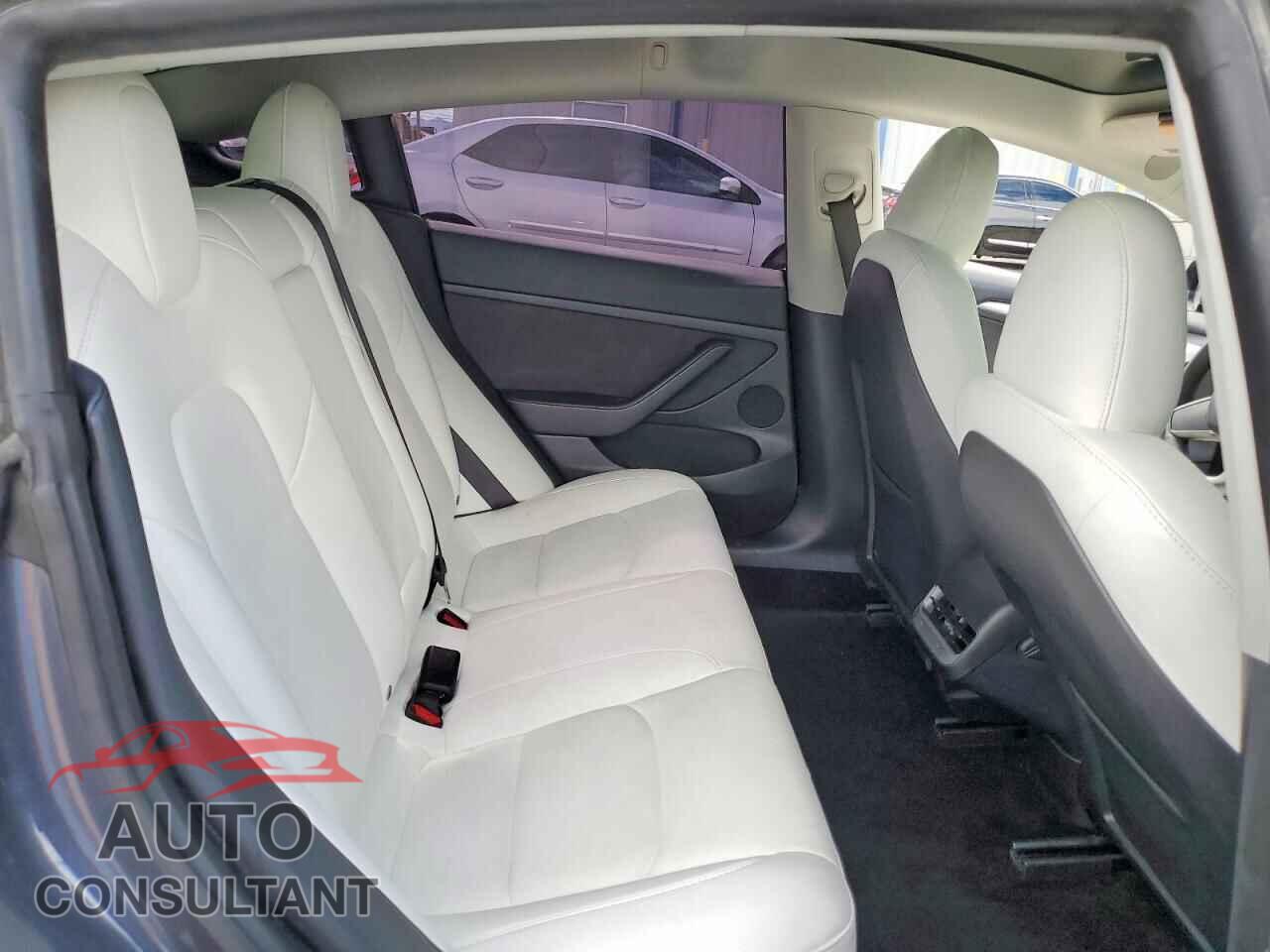TESLA MODEL 3 2023 - 5YJ3E1EA8PF698567