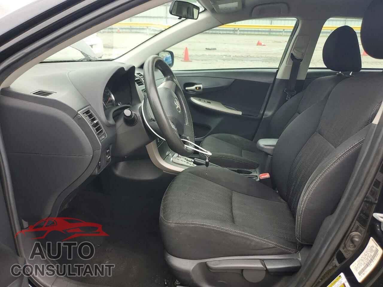 TOYOTA COROLLA 2013 - 5YFBU4EE0DP185560