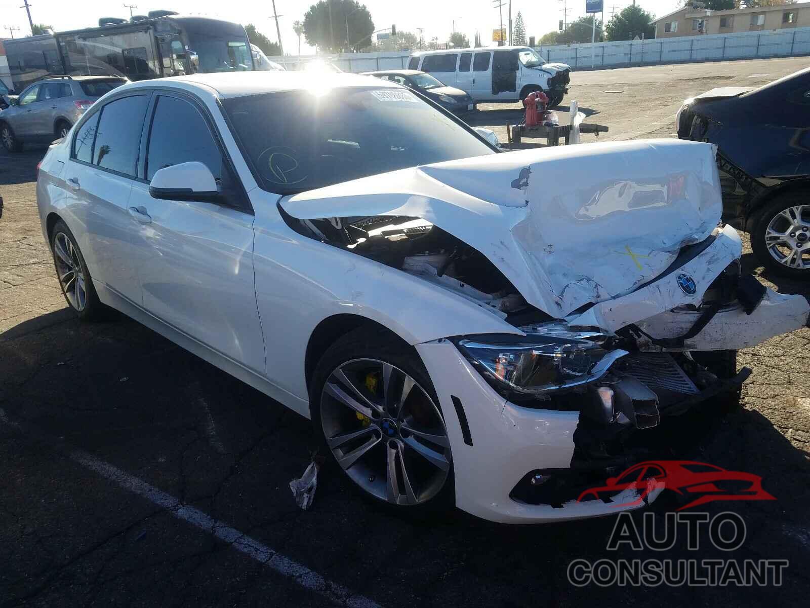 BMW 3 SERIES 2016 - WBA8E9C50GK644321