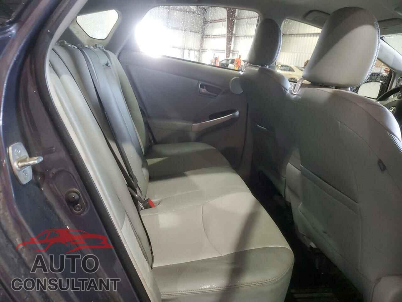 TOYOTA PRIUS 2014 - JTDKN3DU4E0394375