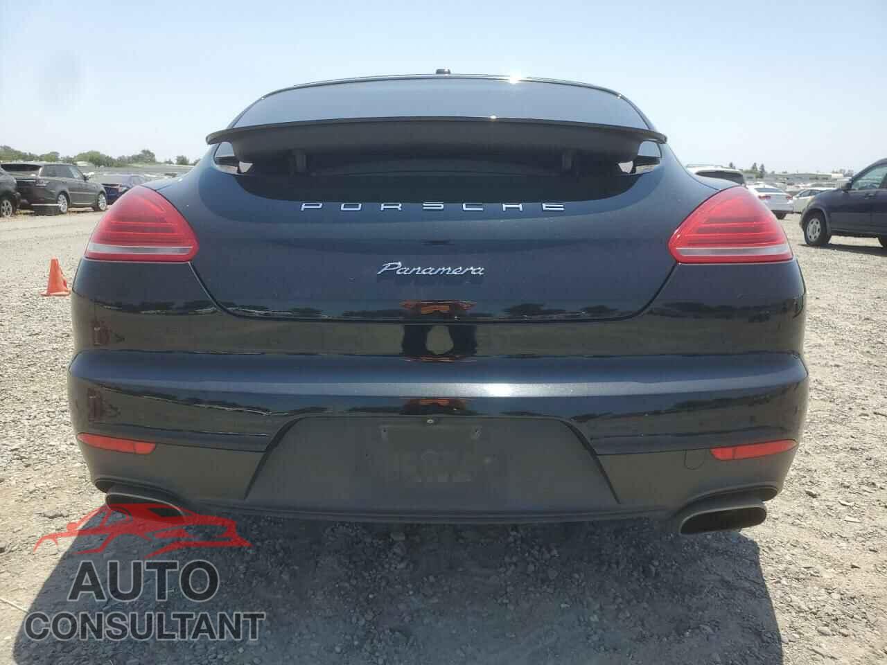 PORSCHE PANAMERA 2015 - WP0AA2A74FL006965
