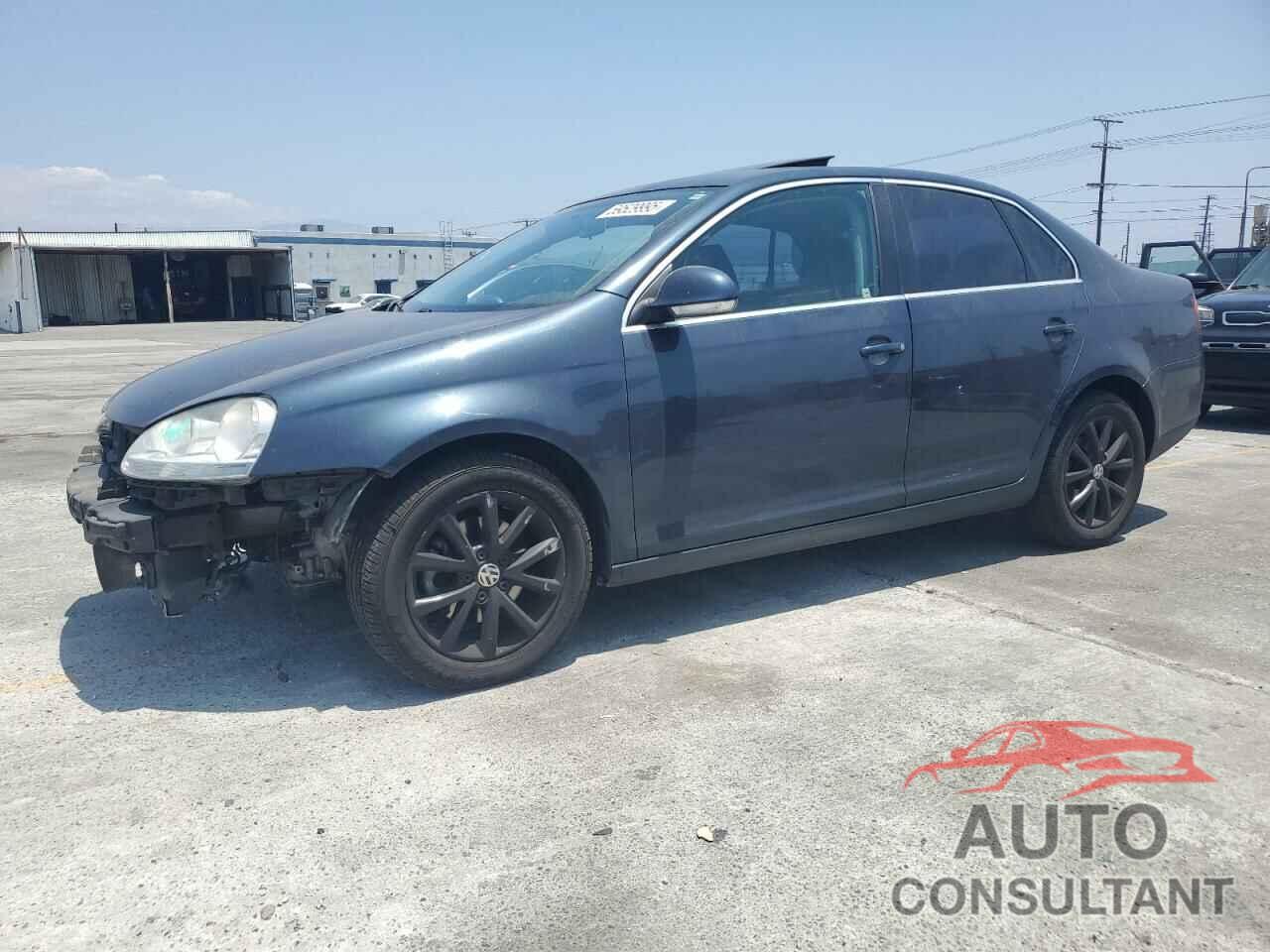 VOLKSWAGEN JETTA 2010 - 3VWRZ7AJ3AM049735