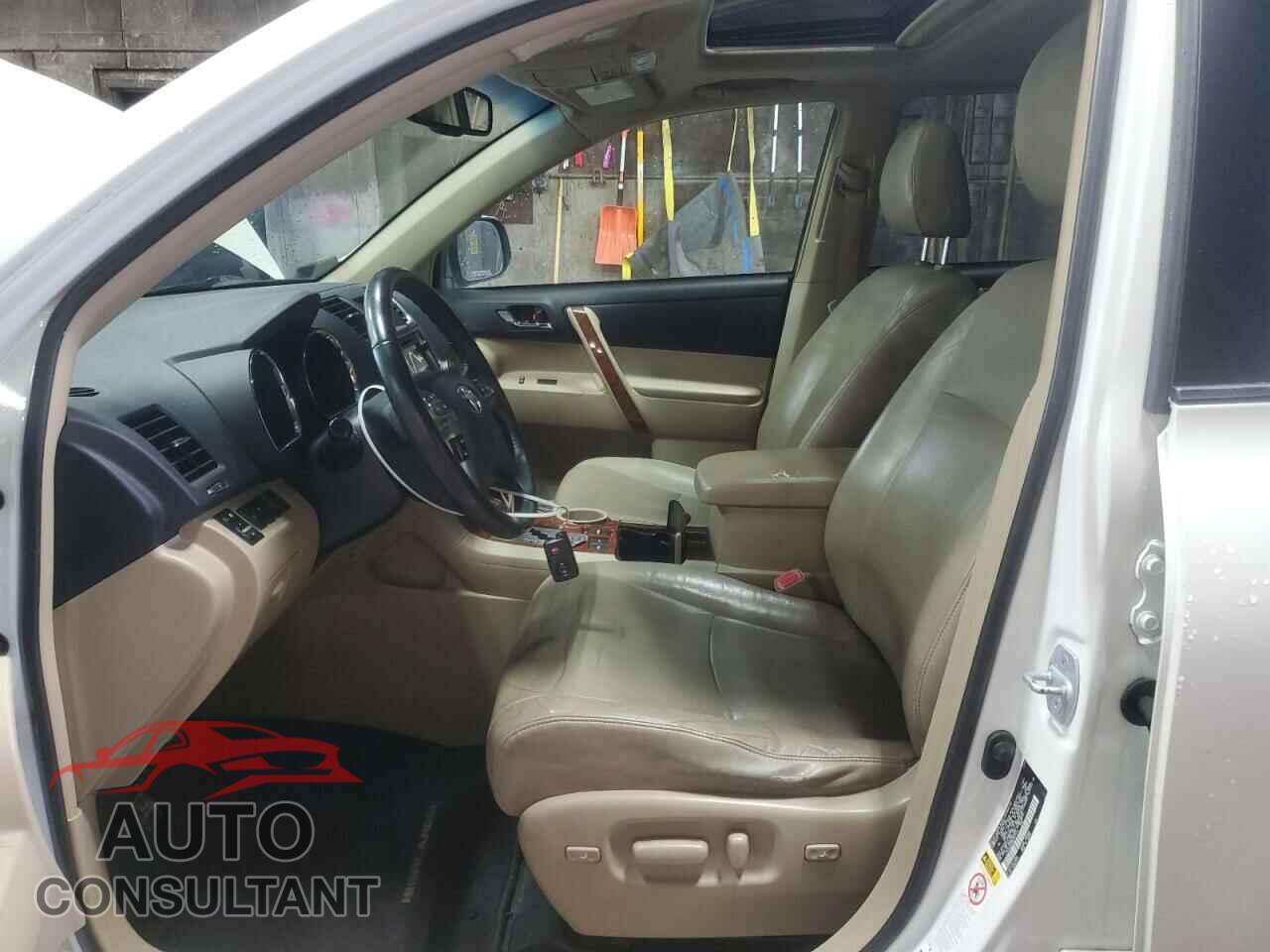 TOYOTA HIGHLANDER 2013 - JTEDC3EH6D2019117
