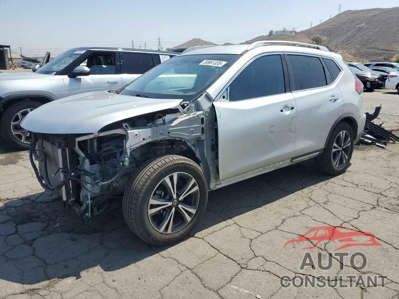 NISSAN ROGUE 2018 - JN8AT2MTXJW458918
