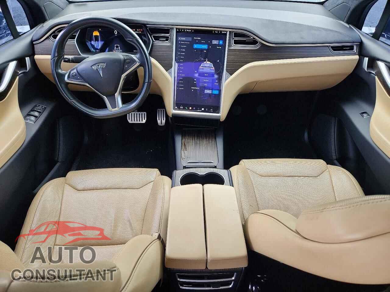TESLA MODEL X 2016 - 5YJXCBE44GF016355