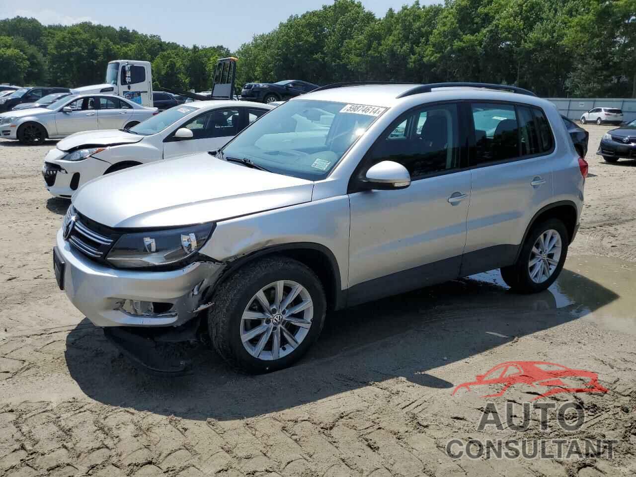 VOLKSWAGEN TIGUAN 2017 - WVGBV7AX0HK047197