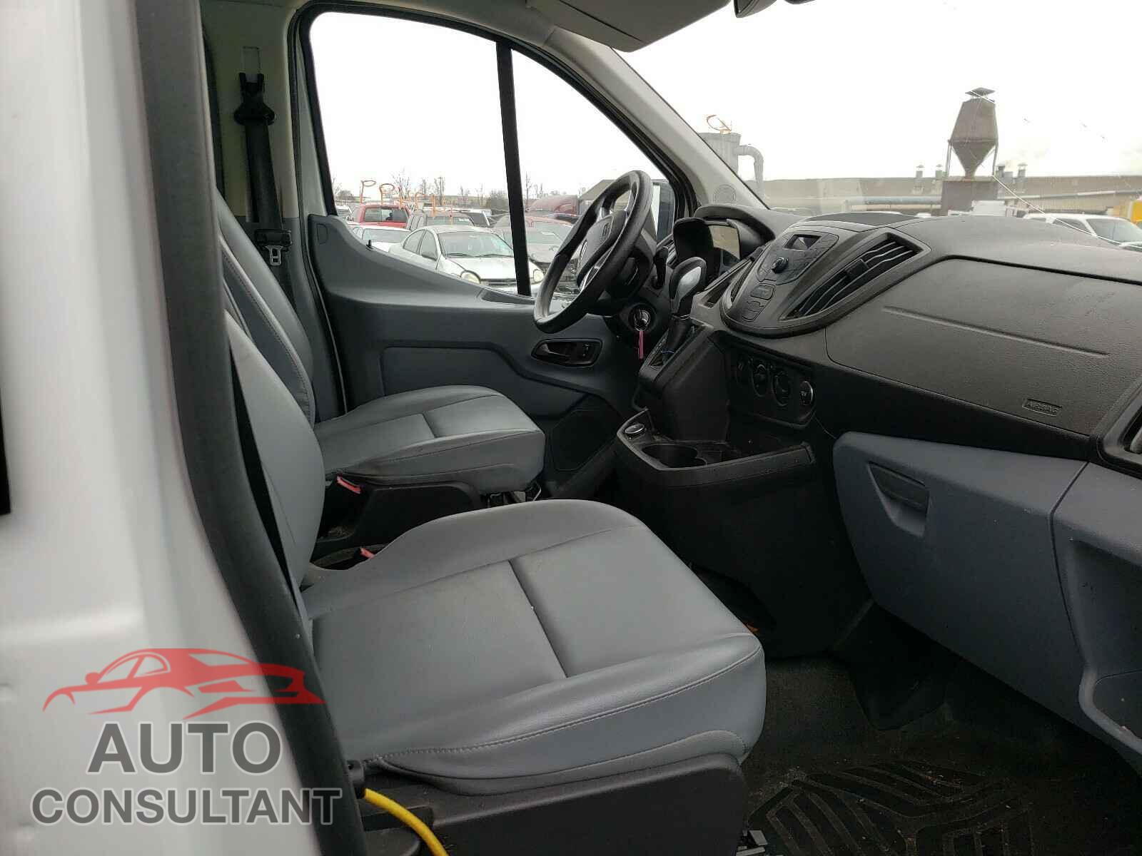 FORD TRANSIT CO 2017 - 1FTYE2YM1HKA61445