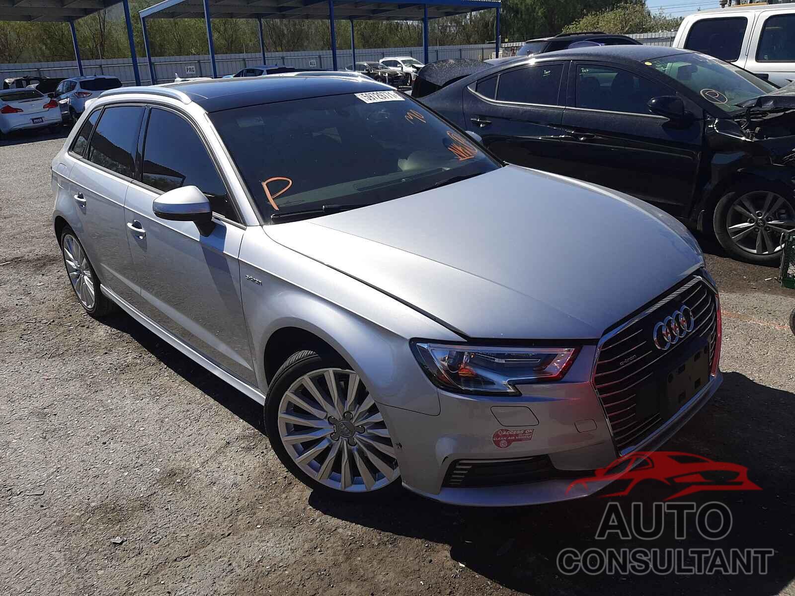 AUDI A3 2017 - WAUUPBFF8HA093910