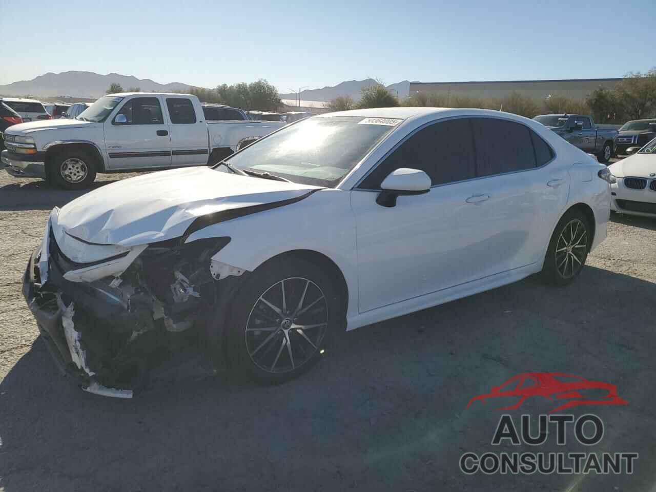 TOYOTA CAMRY 2021 - 4T1G11AKXMU521593
