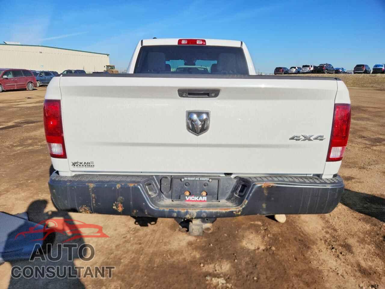 DODGE RAM 1500 2018 - 1C6RR7SMXJS298351