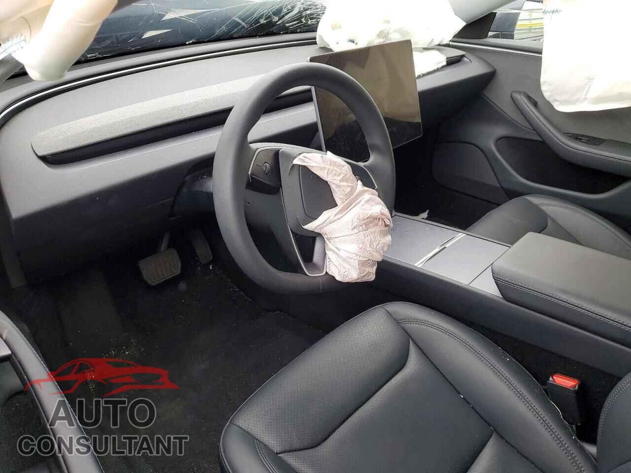 TESLA MODEL 3 2025 - 5YJ3E1EA8SF037601