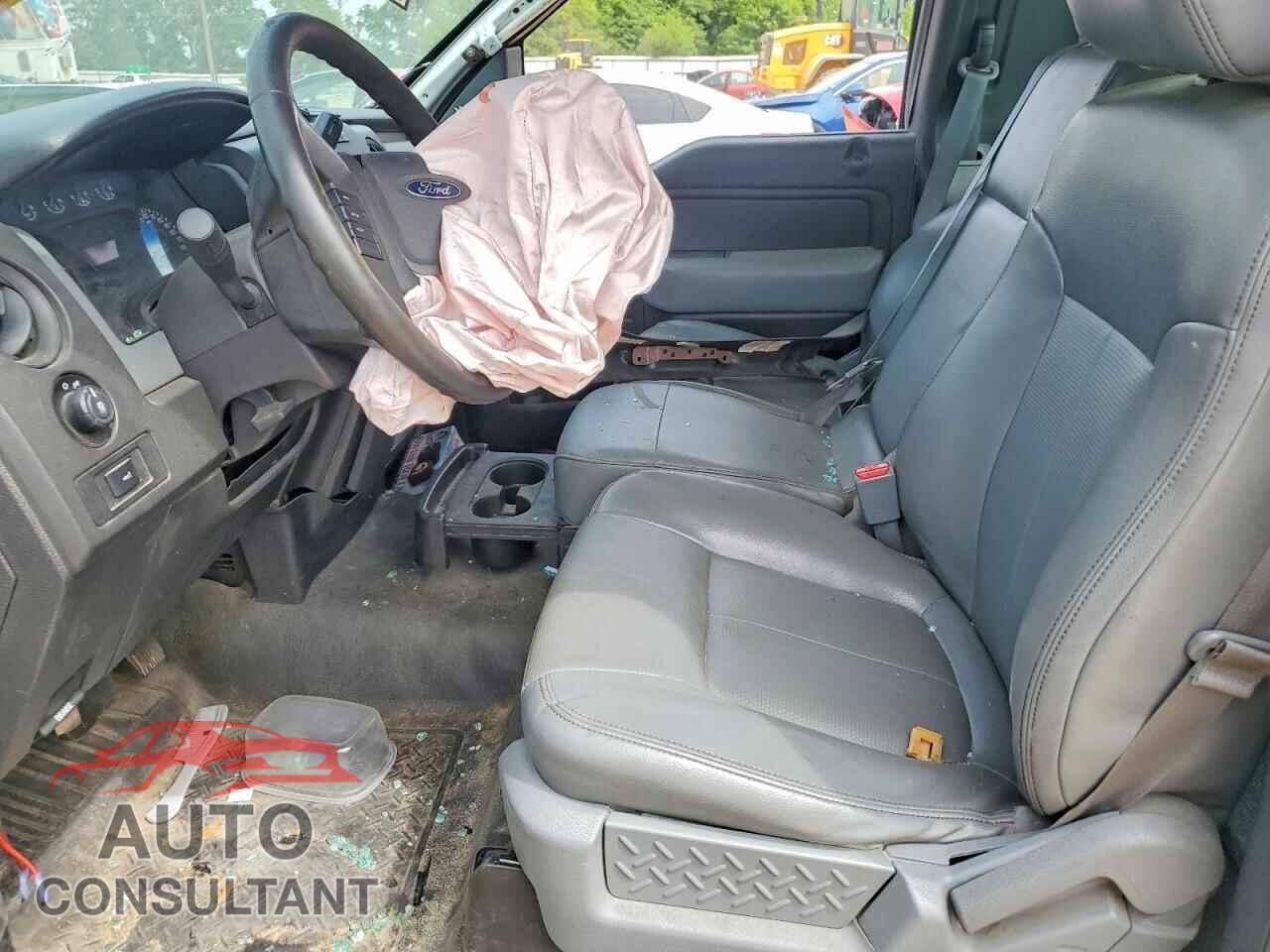 FORD F150 2013 - 1FTMF1CM7DFD30435