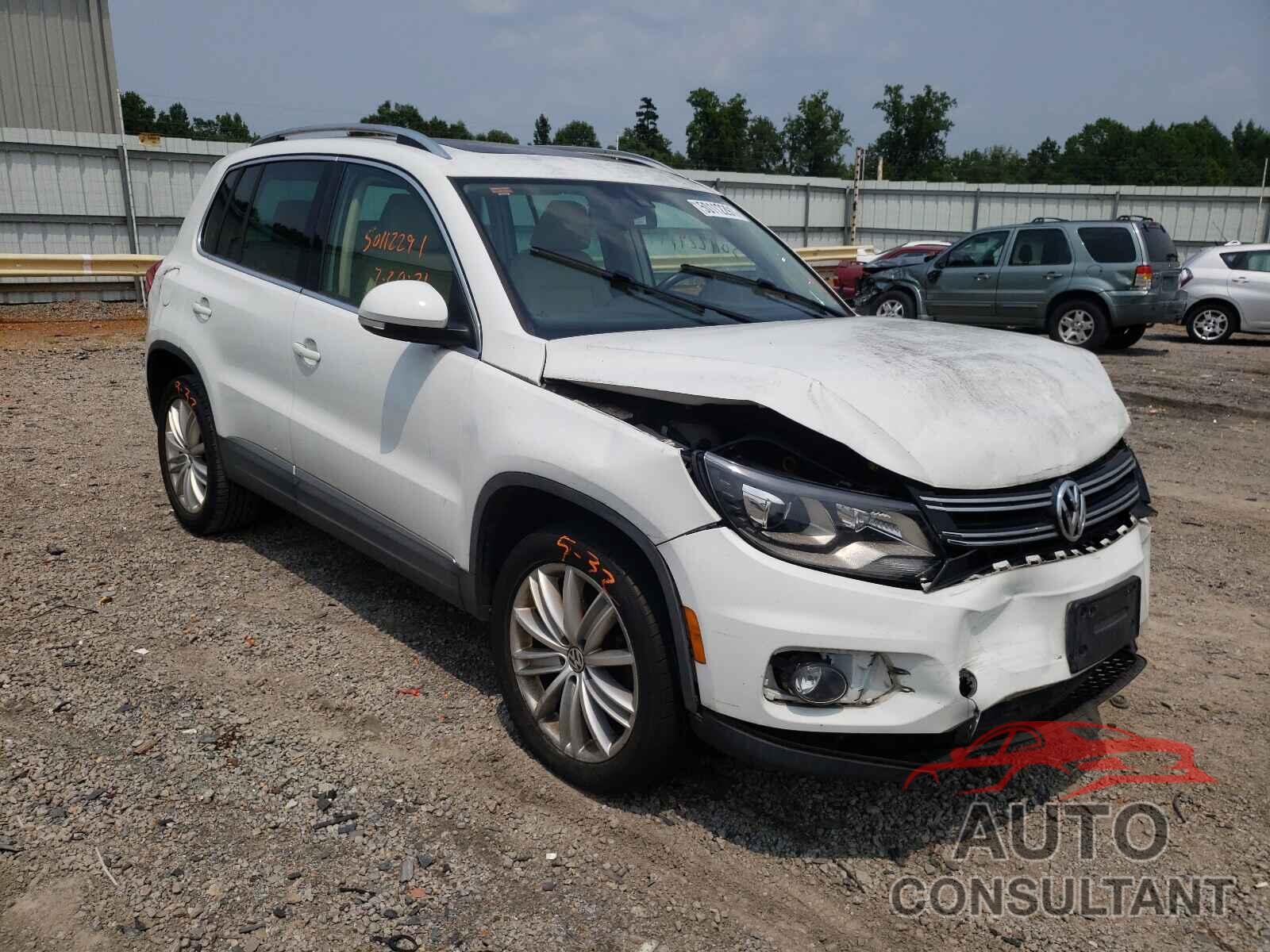 VOLKSWAGEN TIGUAN 2016 - WVGBV7AX8GW552573