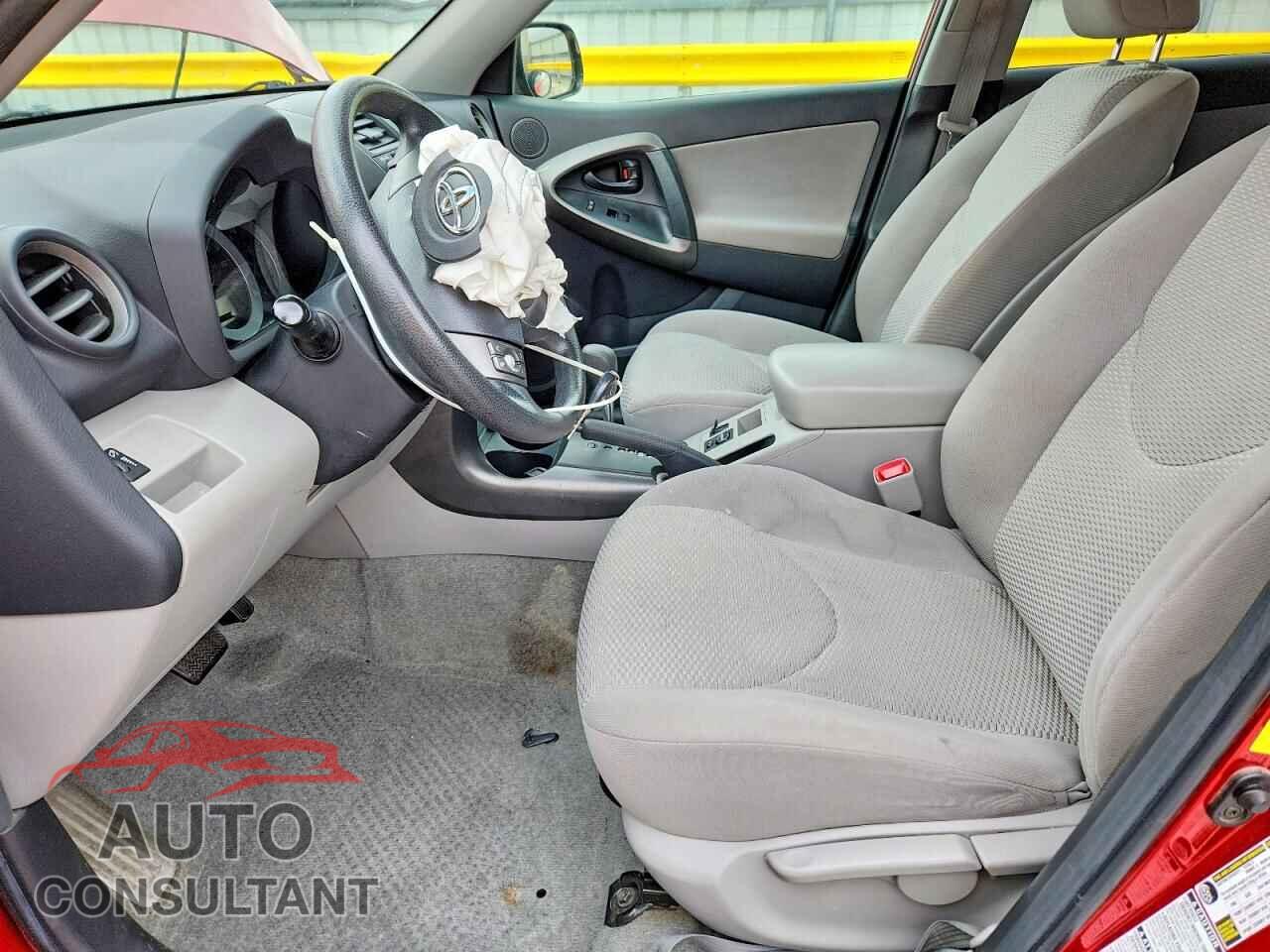 TOYOTA RAV4 2011 - 2T3BF4DV5BW145182