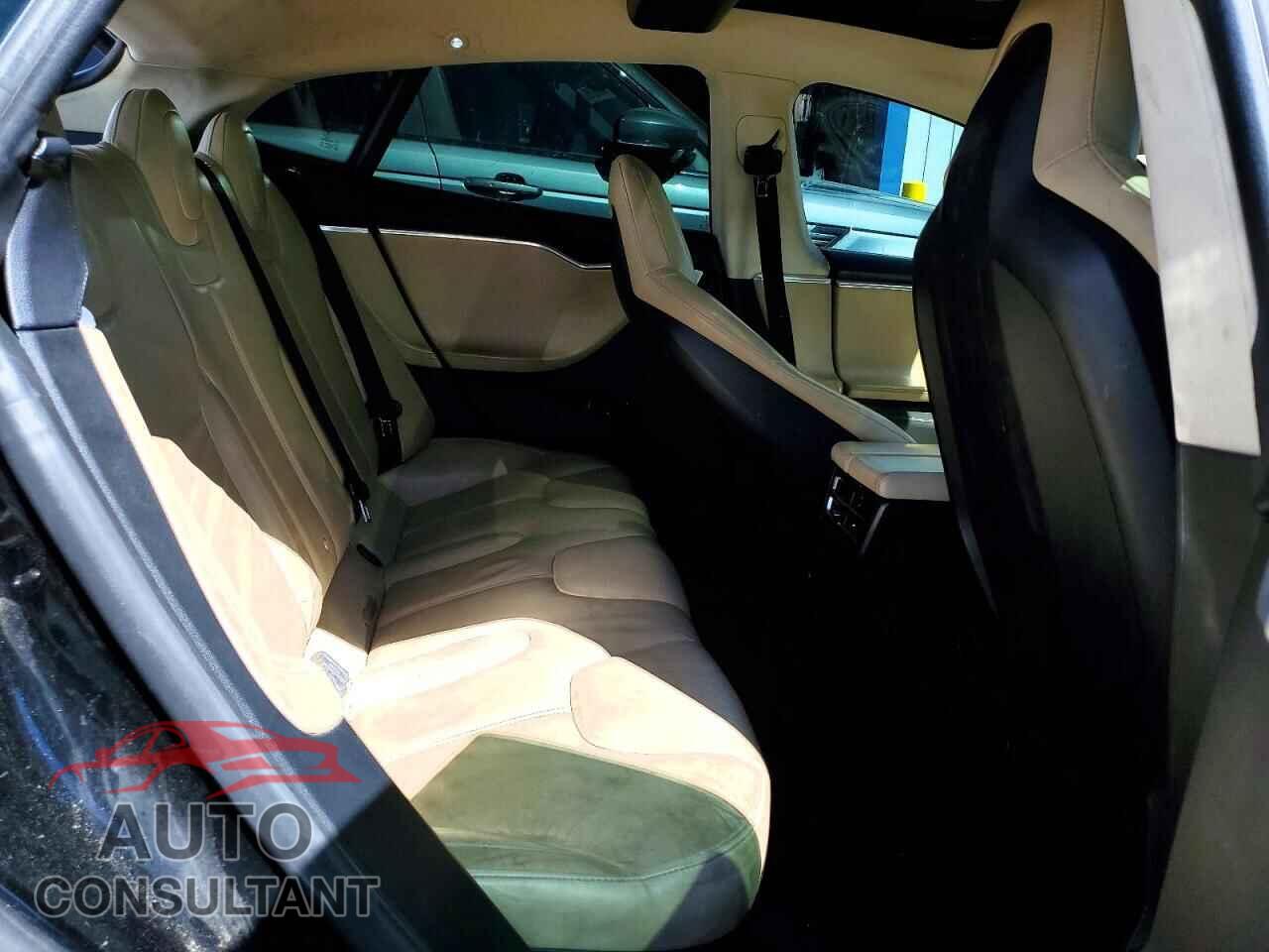 TESLA MODEL S 2013 - 5YJSA1CG8DFP06385