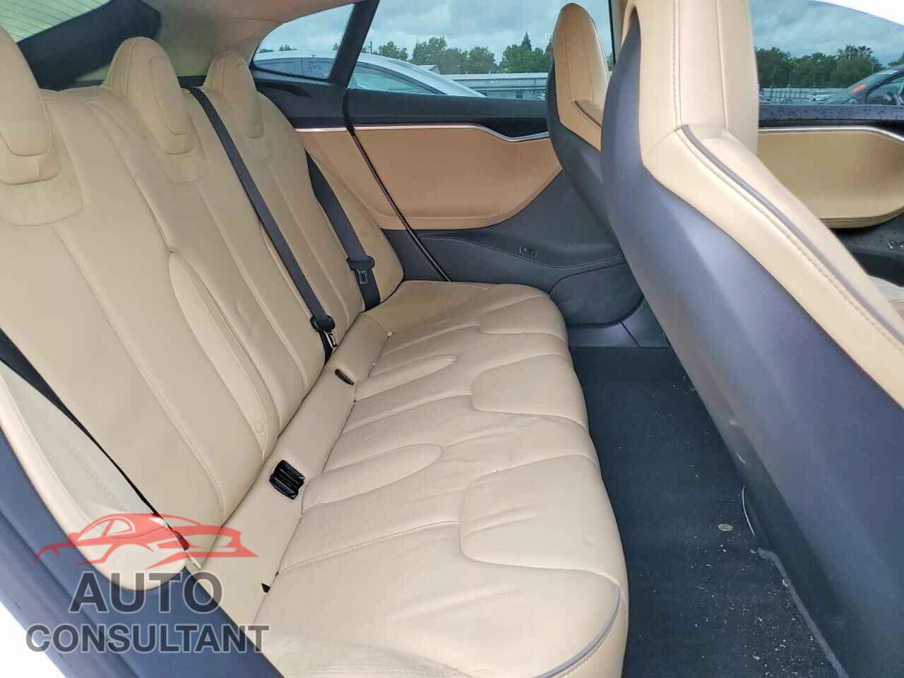 TESLA MODEL S 2014 - 5YJSA1H17EFP37214