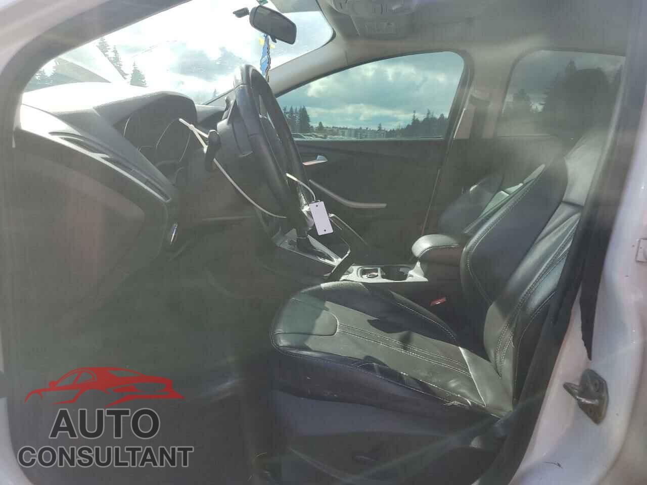 FORD FOCUS 2014 - 1FADP3F20EL325959