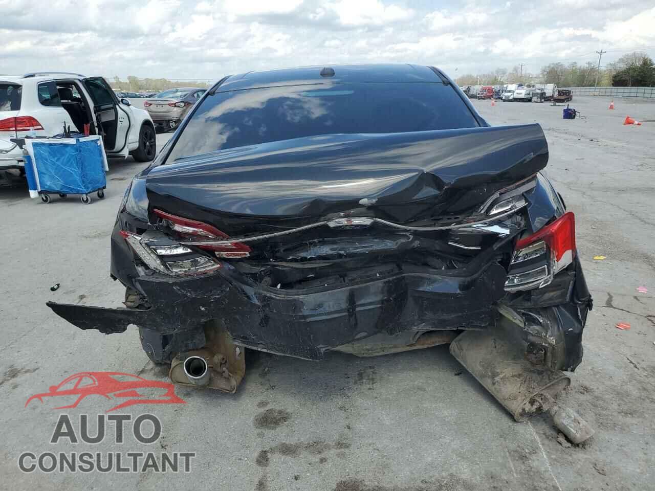 FORD TAURUS 2015 - 1FAHP2D83FG155335