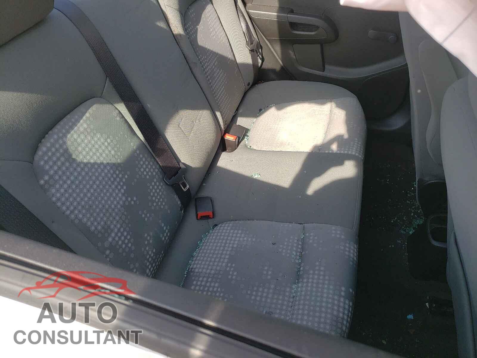 CHEVROLET SONIC 2017 - 1G1JB5SH7H4157228