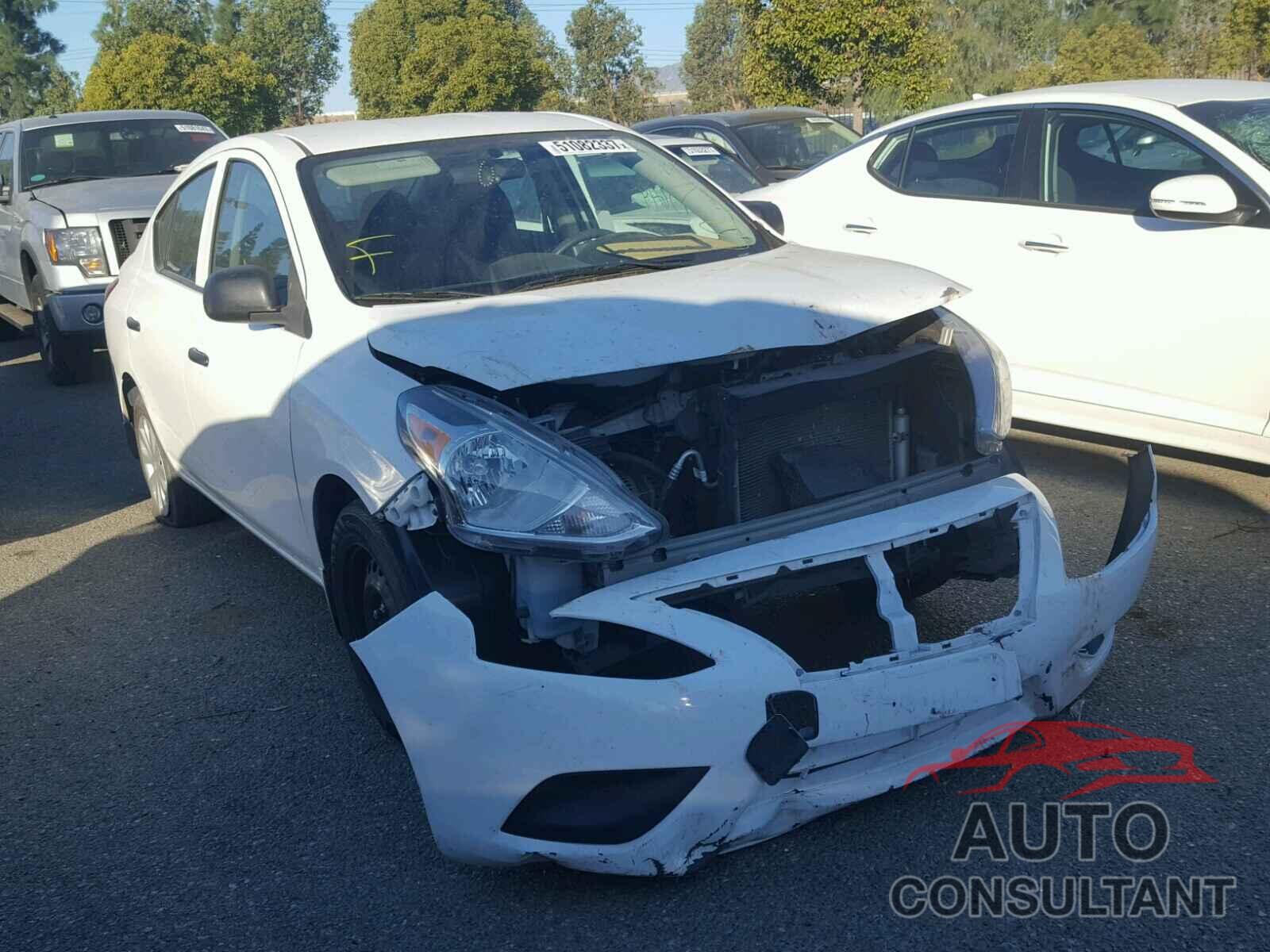 NISSAN VERSA 2015 - 3N1CN7AP1FL806995