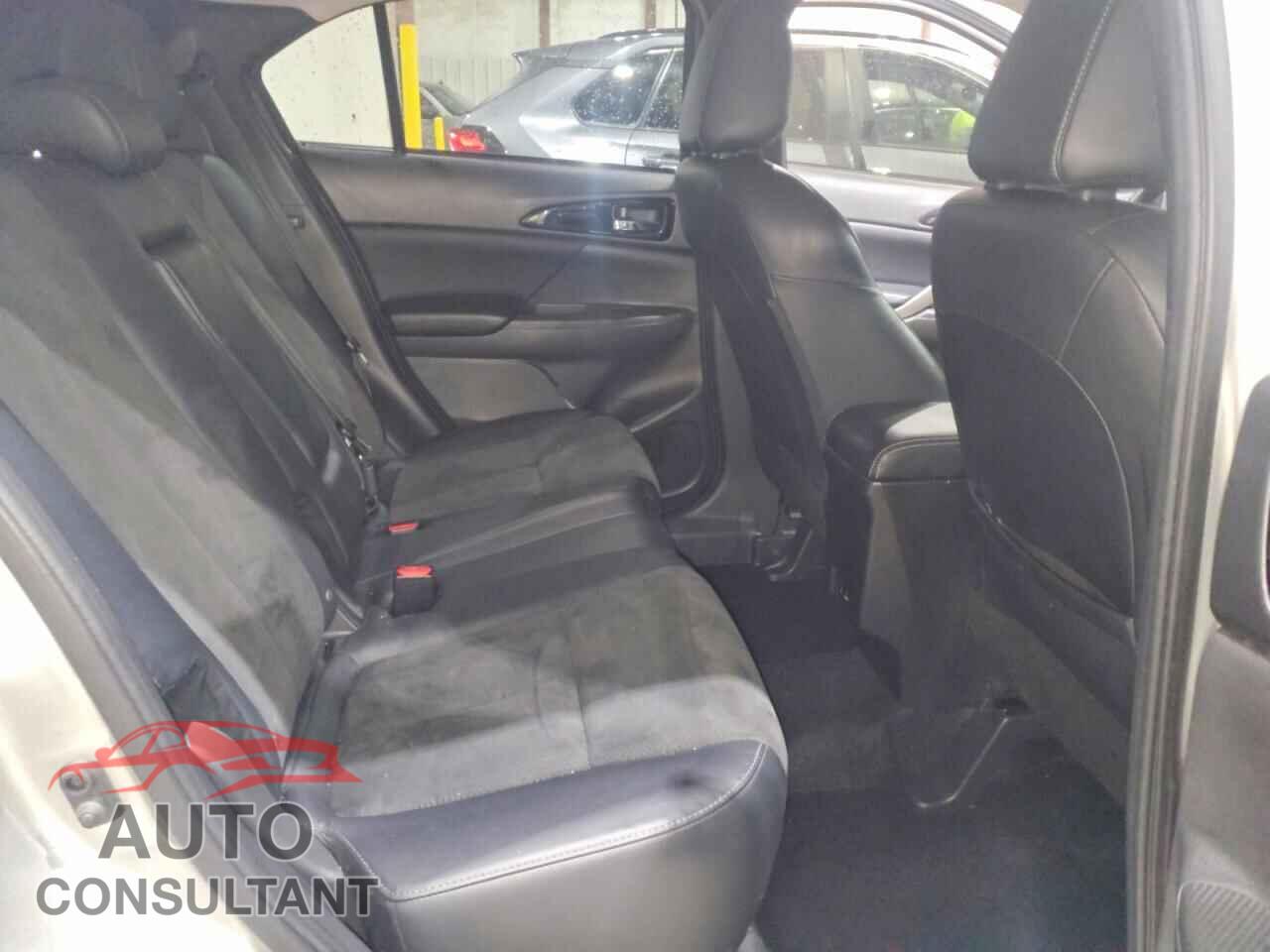 MITSUBISHI ECLIPSE 2024 - JA4ATWAA6RZ001341