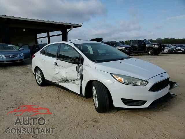 FORD FOCUS 2017 - 1FADP3F24HL208356