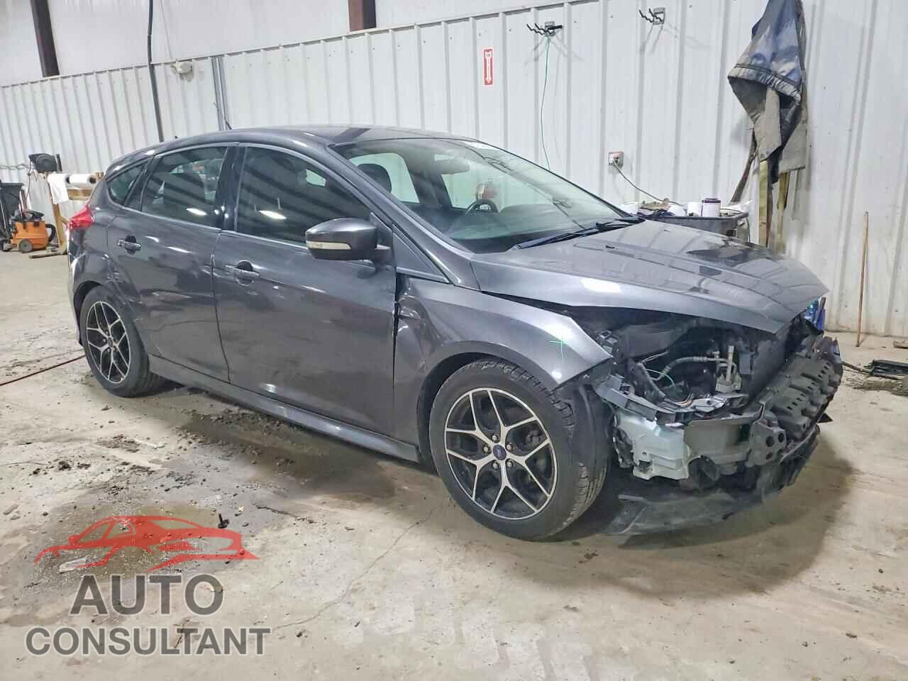 FORD FOCUS 2015 - 1FADP3K28FL216995