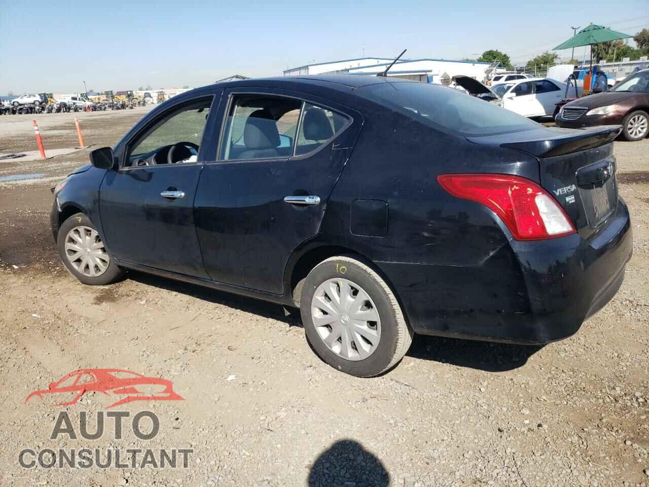 NISSAN VERSA 2019 - 3N1CN7AP3KL879103