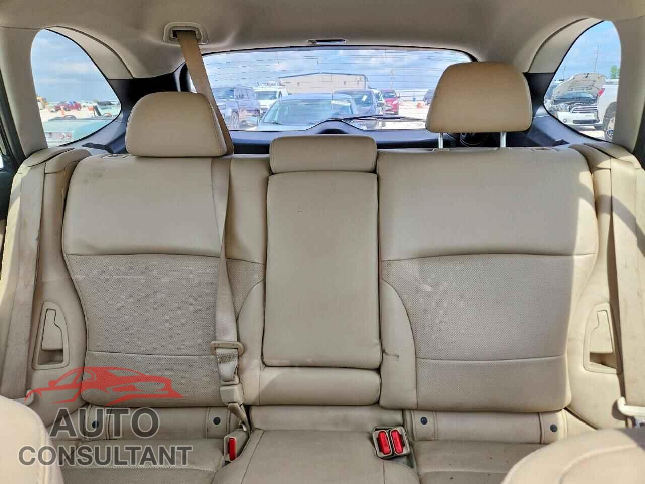 SUBARU OUTBACK 2015 - 4S4BSBLC9F3221104