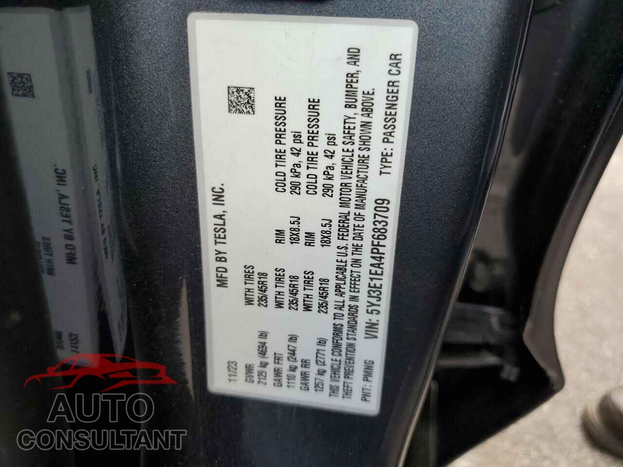TESLA MODEL 3 2023 - 5YJ3E1EA4PF683709