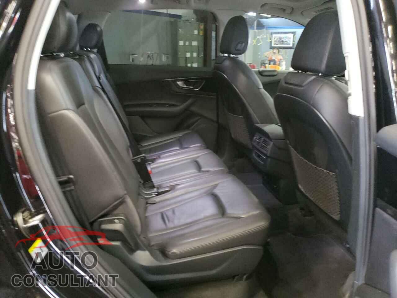 AUDI Q7 2017 - WA1AAAF75HD003986