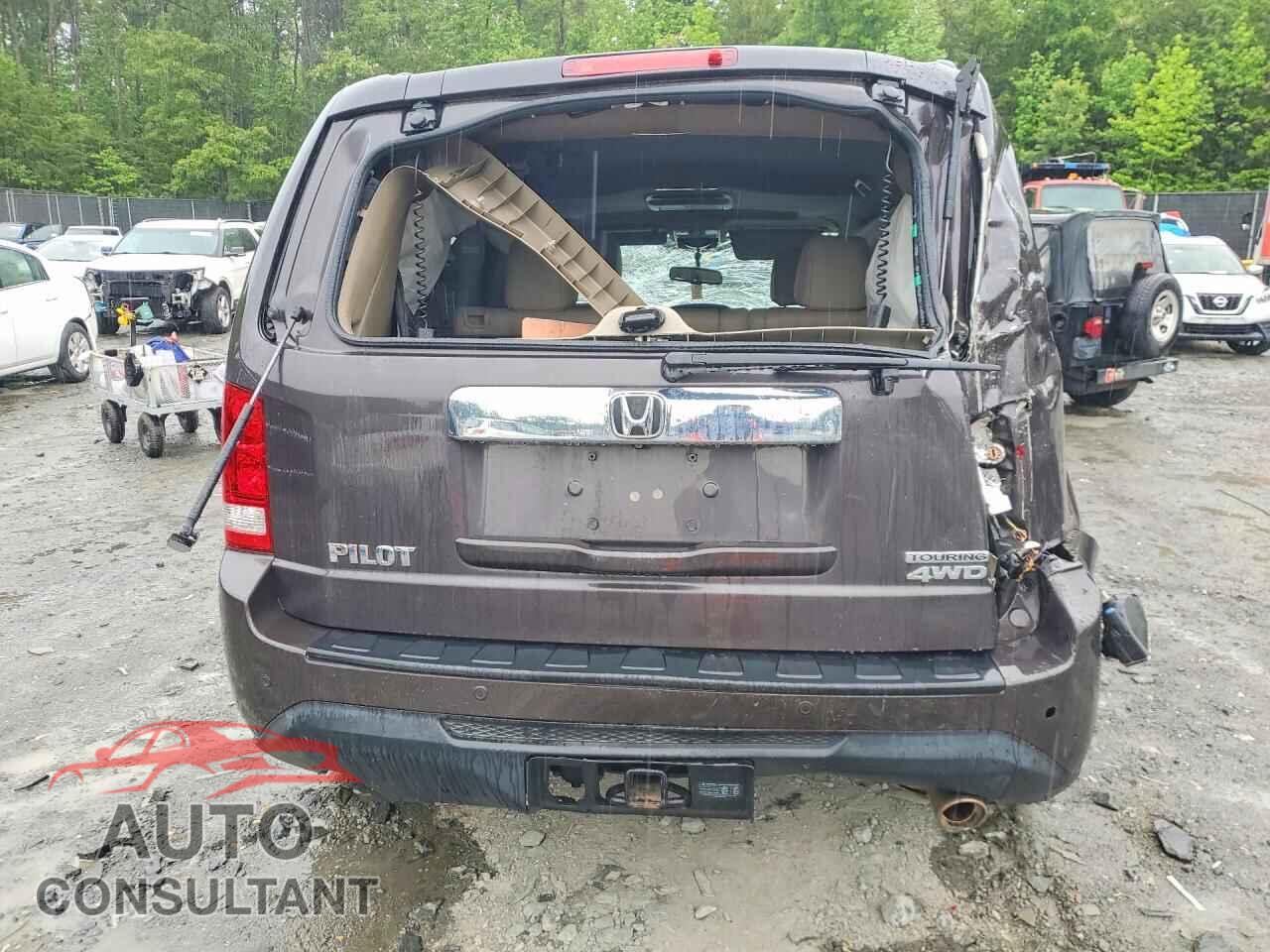 HONDA PILOT 2014 - 5FNYF4H98EB034126