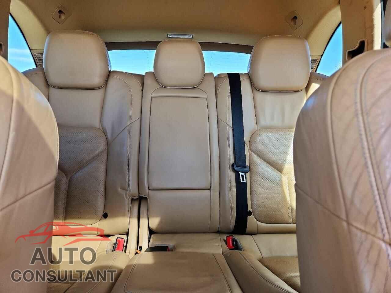 PORSCHE CAYENNE 2012 - WP1AB2A25CLA44233