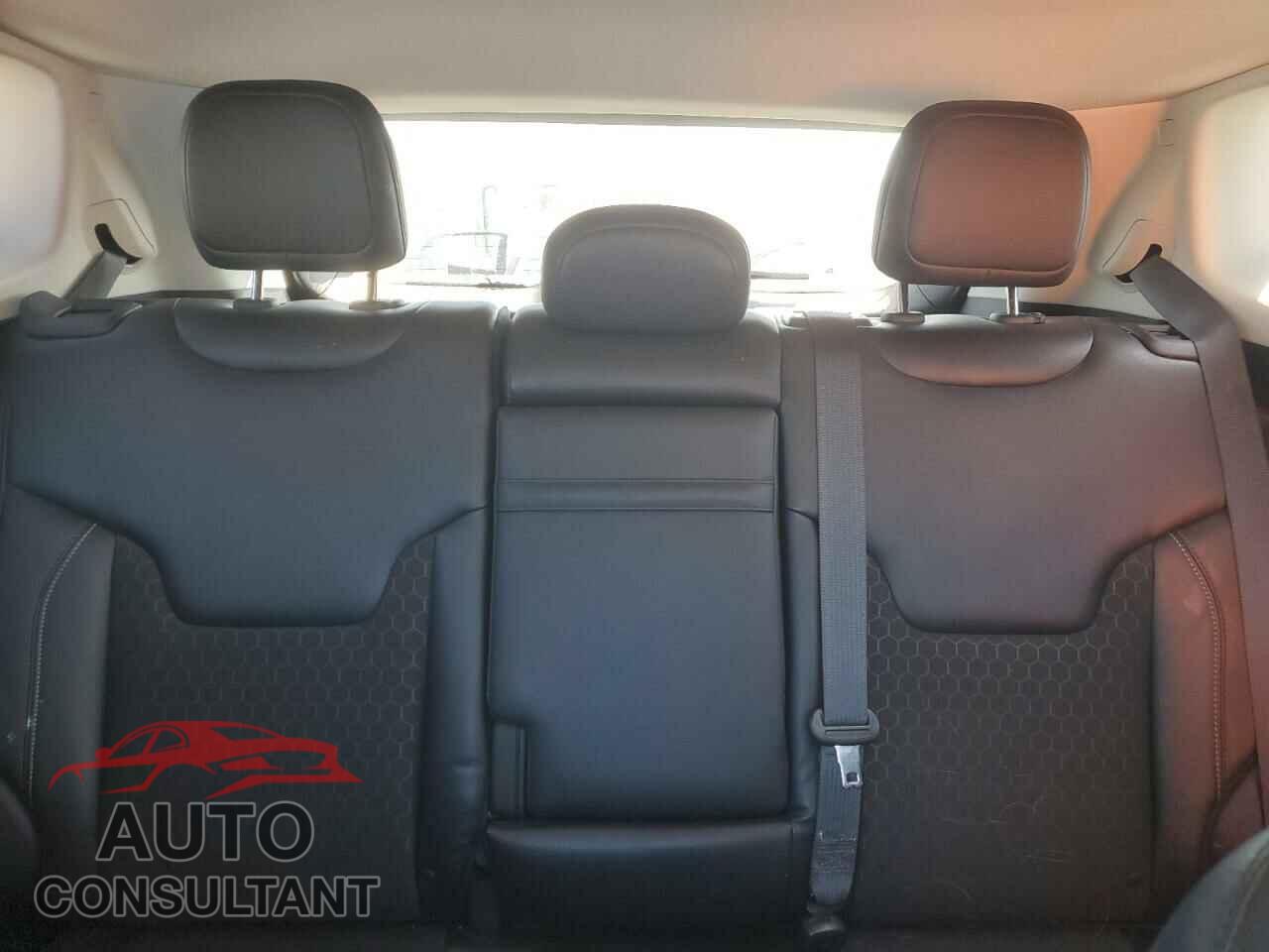 JEEP COMPASS 2017 - 3C4NJDBB6HT688786