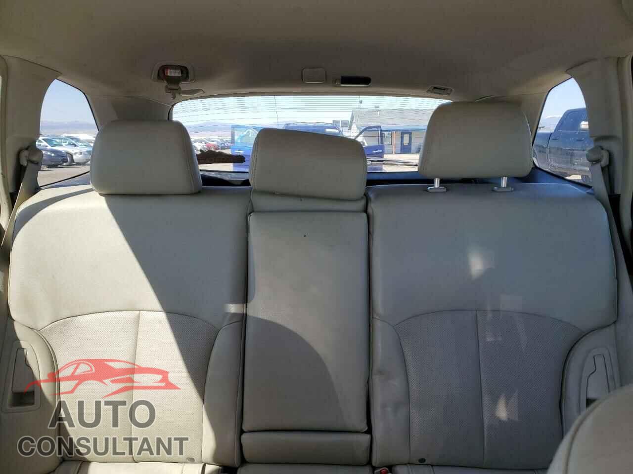 SUBARU OUTBACK 2014 - 4S4BRBLC4E3260130