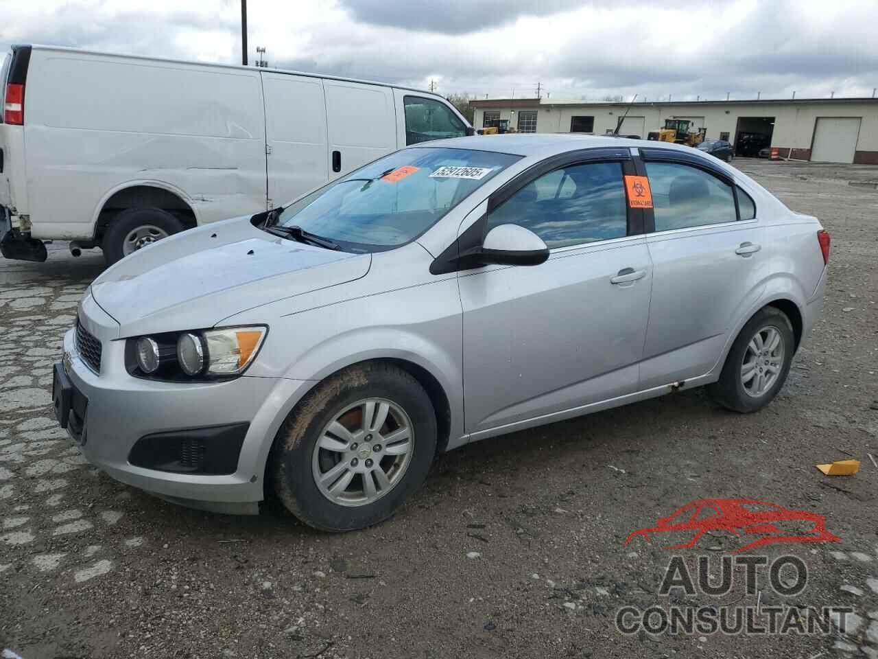 CHEVROLET SONIC 2012 - 1G1JC5SH6C4100153